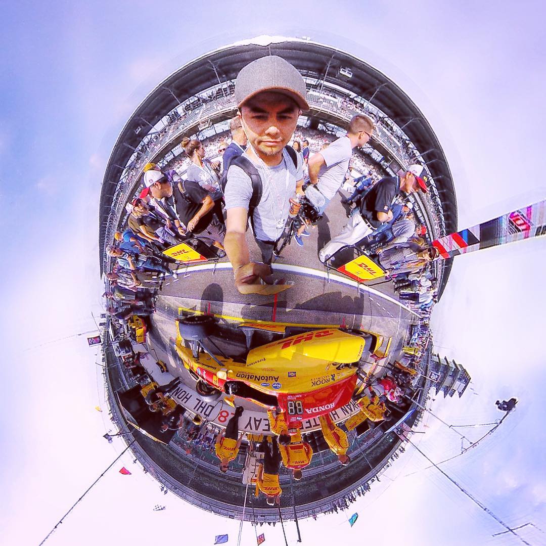 360 photo at the racetrack